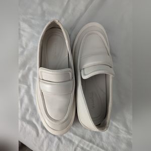 Vince size 7 platform penny loafers